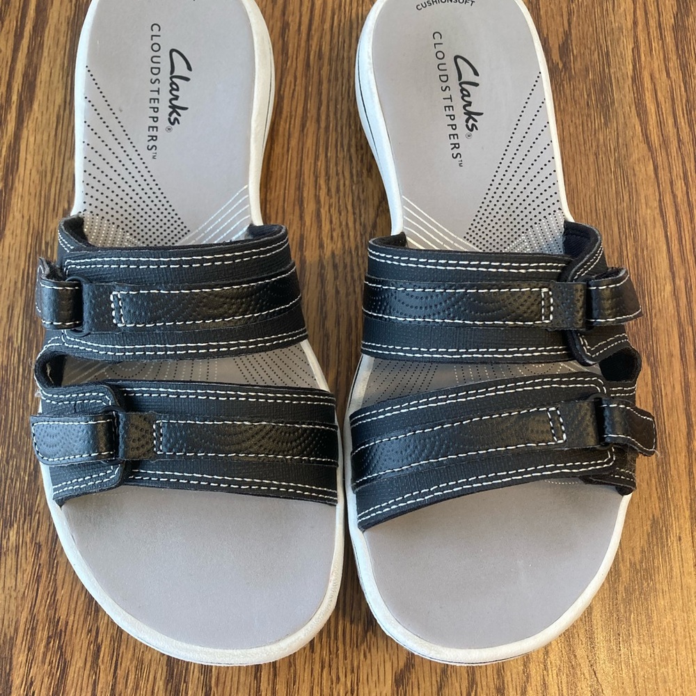 EUC Clark’s Cloudsteppers Breeze Piper Navy Blue Sandals, Size 6, Adjustable